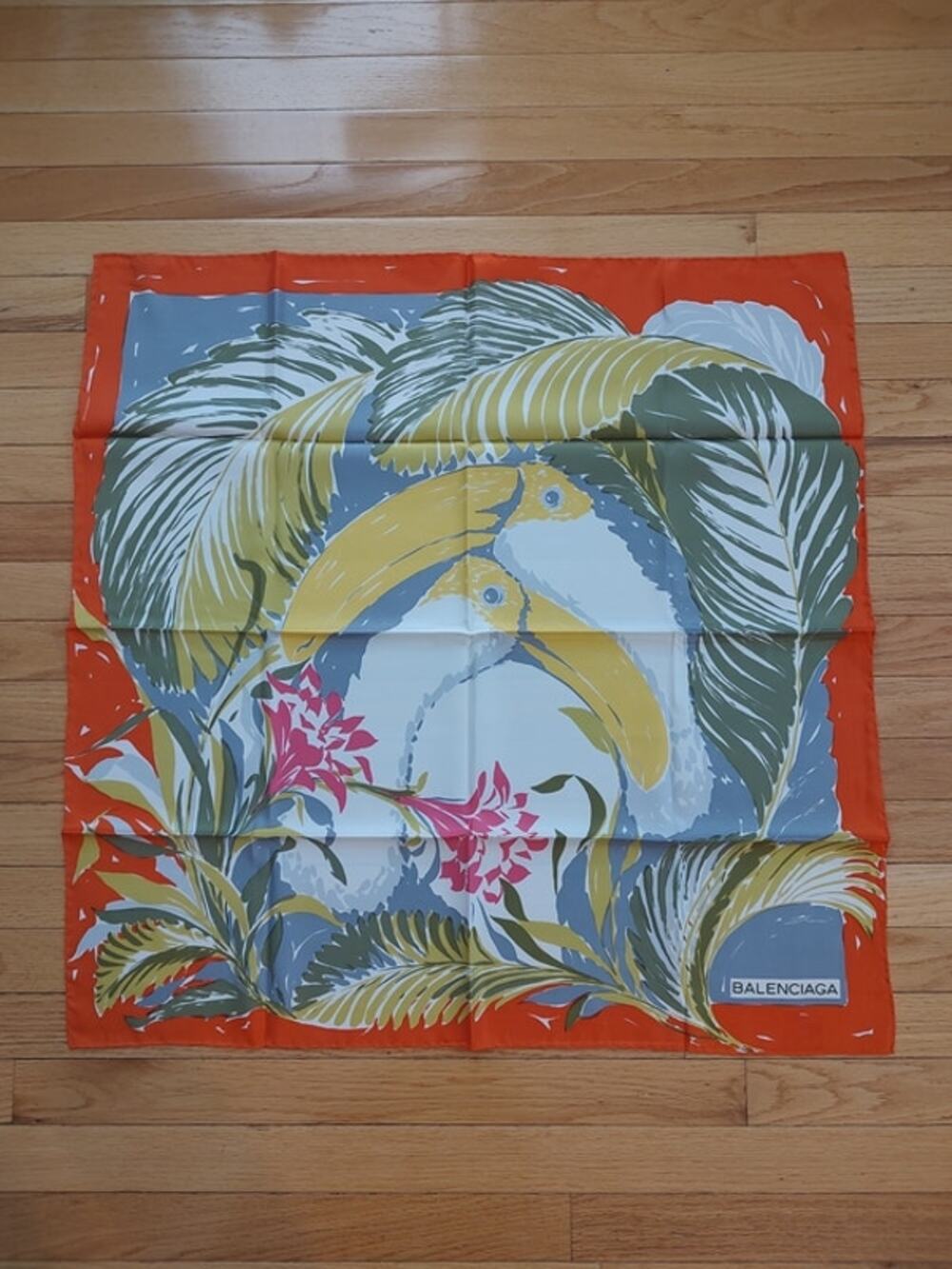 Balenciaga vintage 70s 80s silk tropical toucan bird scarf EUC large size